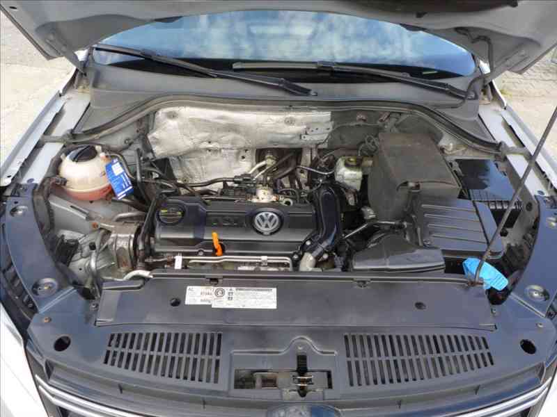 Volkswagen Tiguan 1,4 TSI DIGI KLIMA VÝHŘEV PDC - foto 20