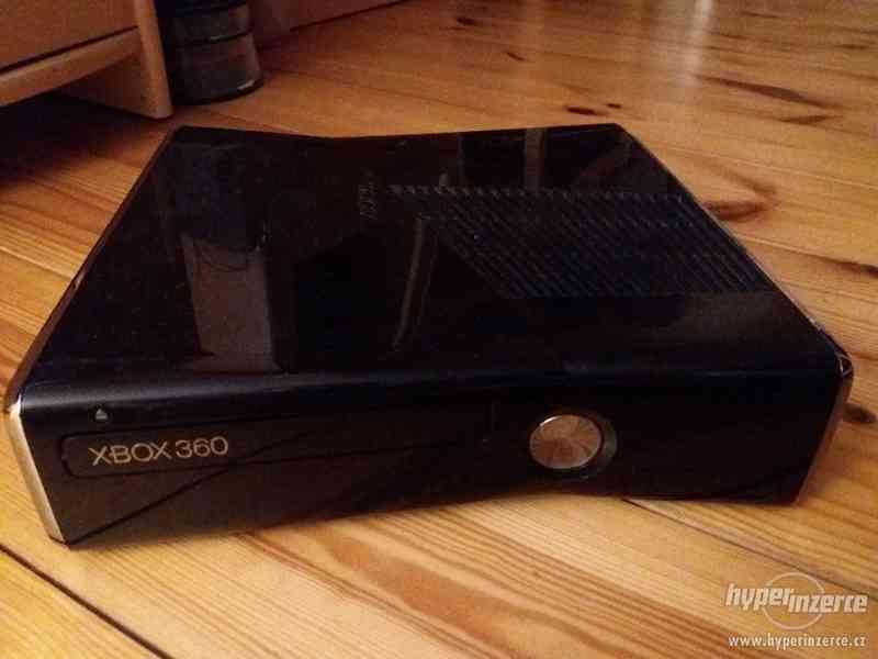 Prodám XBOX 360 SLIM  (250GB) HDD s KINECTEM - foto 4