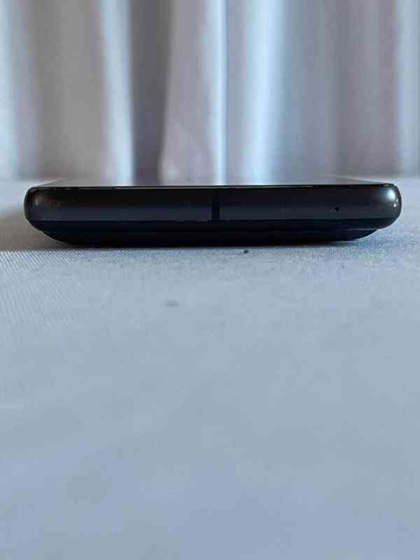 Google Pixel 7a – vadný displej, telefon reaguje, na opra... - foto 6