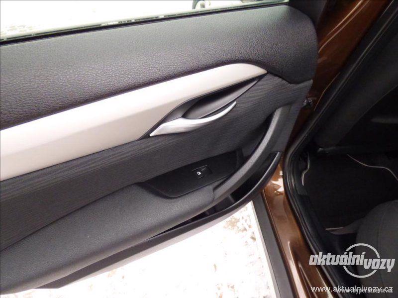 BMW X1 2.0, nafta, automat, RV 2011 - foto 22