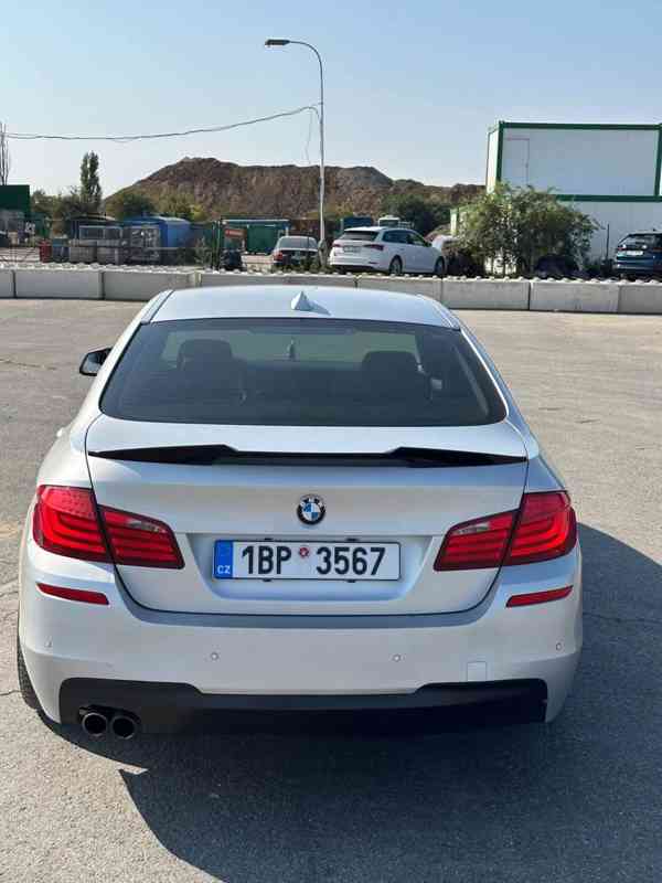 BMW F10 525d M Sport 2010 160t Kč - foto 7