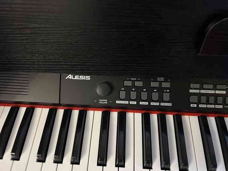 Prodám elektrické klávesy ALESIS Virtue - foto 4