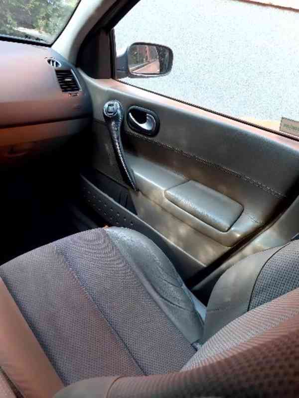 RENAULT MEGANE GRANDTOUR 1,6 AUTOMAT - foto 9