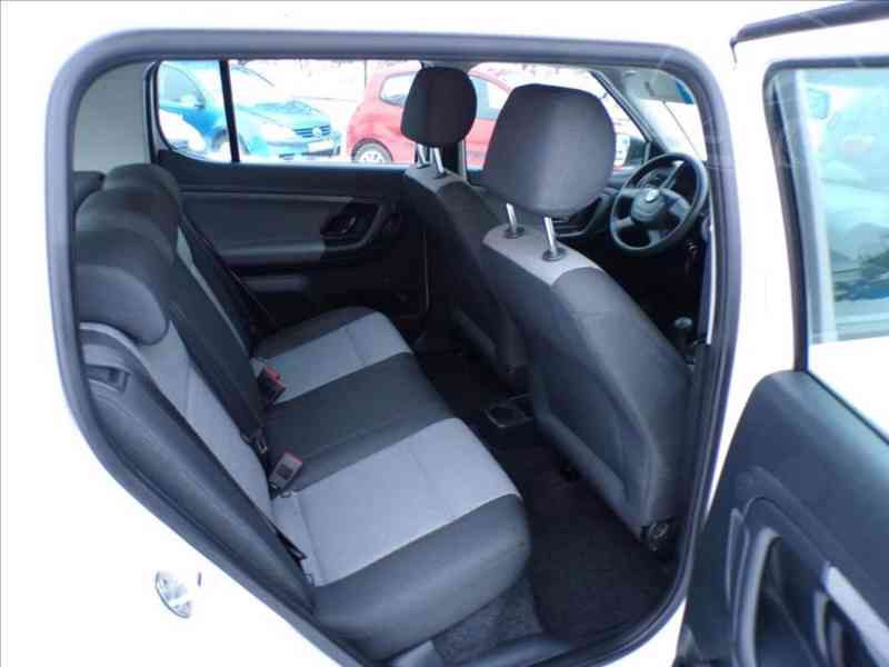 Škoda Fabia 1,2 12V SERVISNÍ KNIHA - foto 10