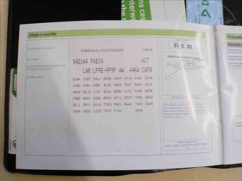 Škoda Fabia 1,2 12V SERVISNÍ KNIHA - foto 13