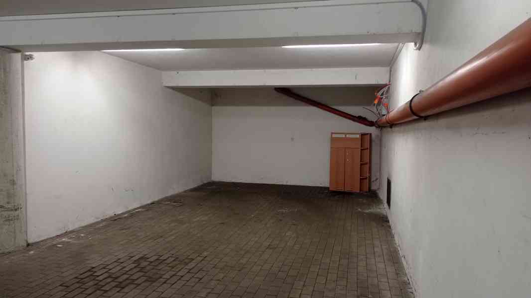 Garážové stání - Pronájem - foto 2