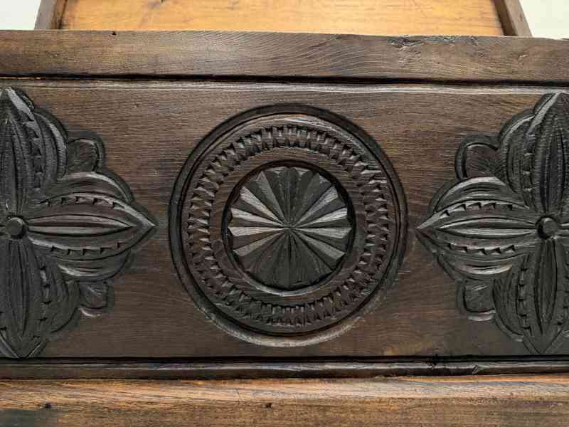 Starožitná rustikální truhla - foto 5