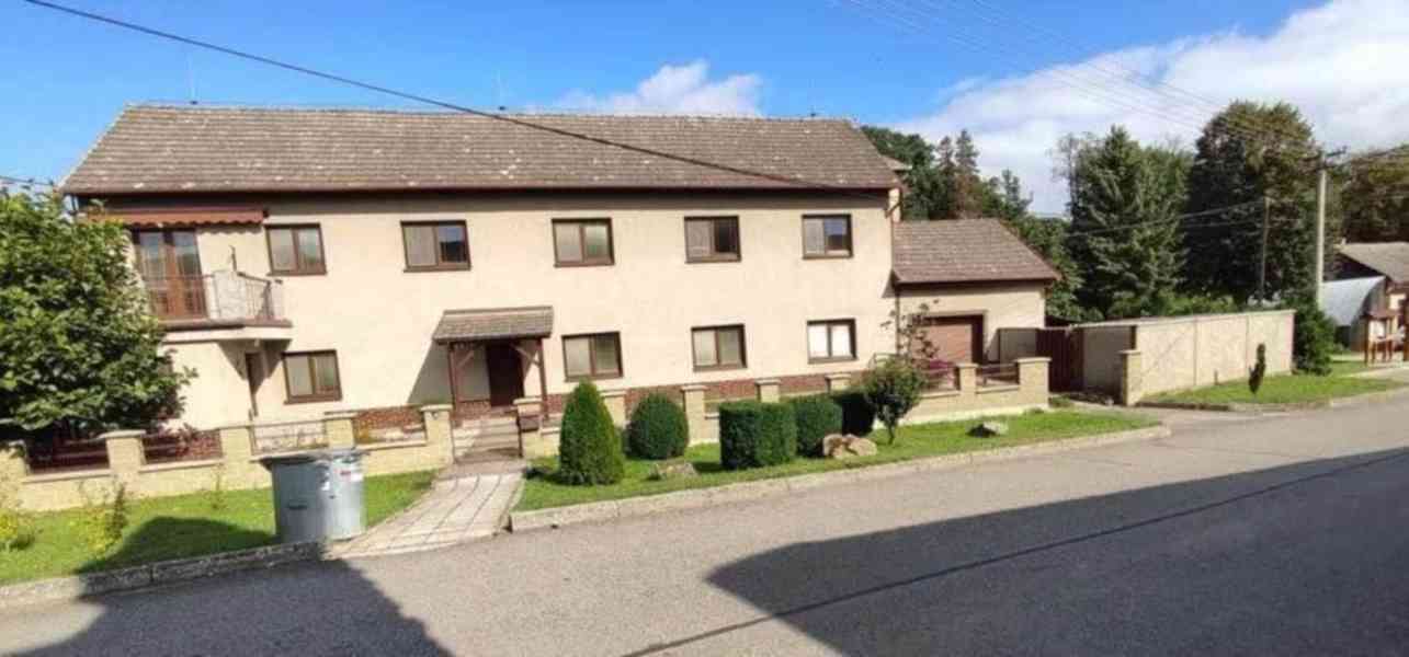 Rodinný dům (159 m2), pozemek (488 m2), Hoštice, okres Kromě - foto 2