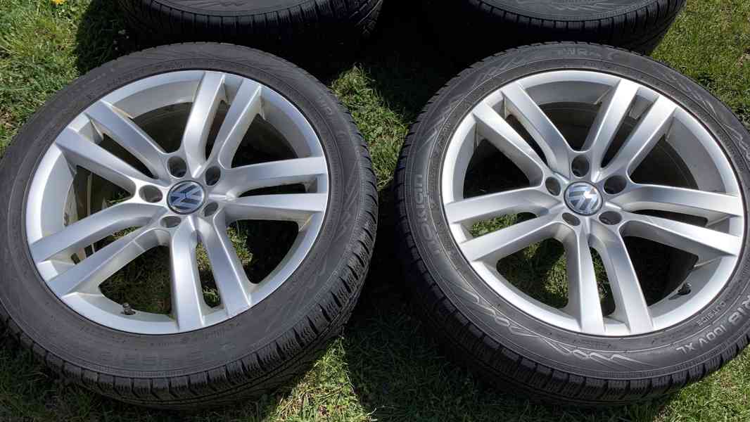 Volkswagen Passat R18 / zimní sada / Superb/5x112/ 245/45R18 - foto 4