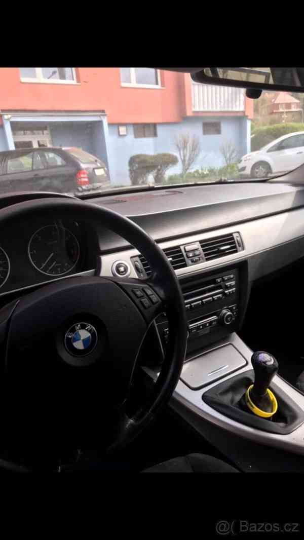 BMW Řada 3 2,0 E90 D 320 - foto 3