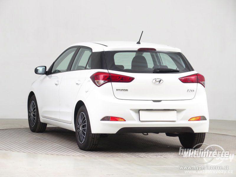 Hyundai i20 1.2, benzín, r.v. 2015 - foto 8