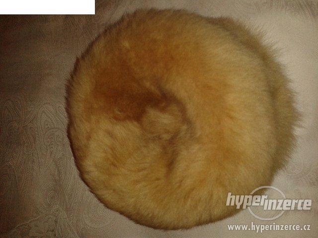 Prodám pravý kožich z ovce. - foto 5