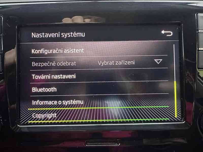 Škoda Rapid 1.4 TSI DSG/1MAJ/CZ/DPH/Výhřev - foto 16