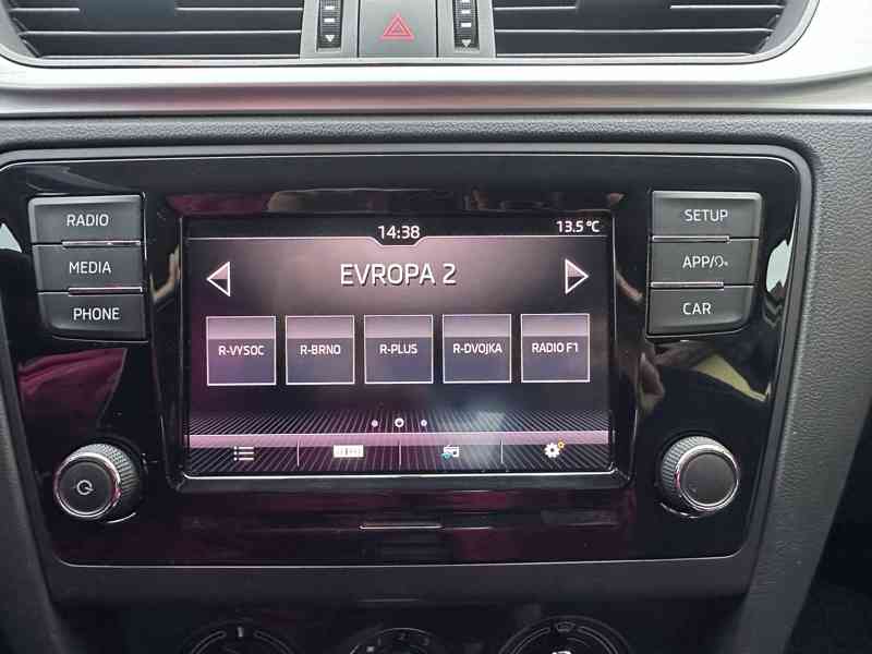 Škoda Rapid 1.4 TSI DSG/1MAJ/CZ/DPH/Výhřev - foto 14