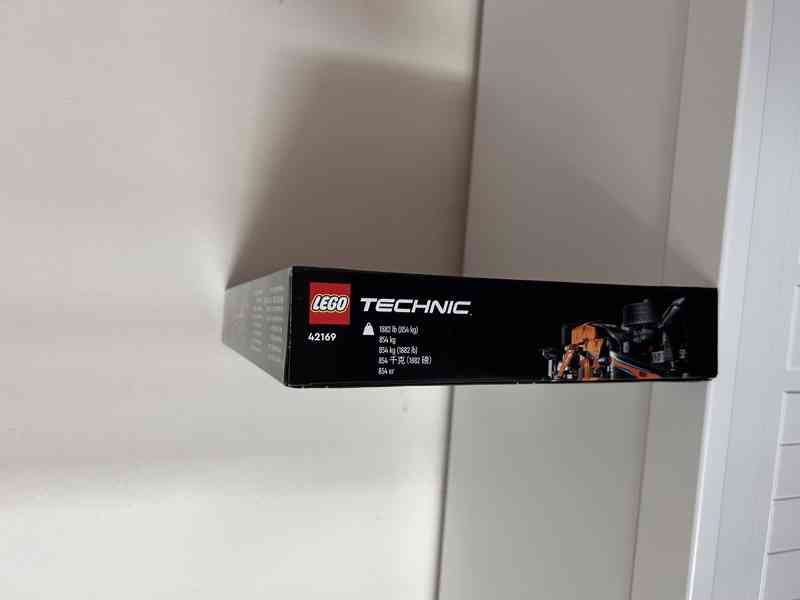 LEGO Technic 42169 NEOM McLaren Formula E Race Car - foto 3