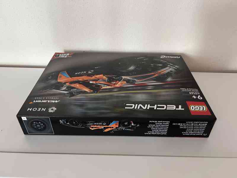 LEGO Technic 42169 NEOM McLaren Formula E Race Car - foto 6