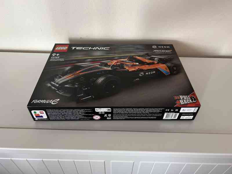 LEGO Technic 42169 NEOM McLaren Formula E Race Car - foto 5