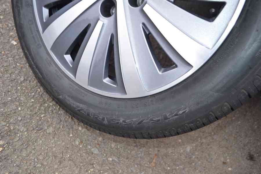 Š.Superb III, VW Passat B8- NOVÝ letní Alu 215/55R17-leštěné - foto 9