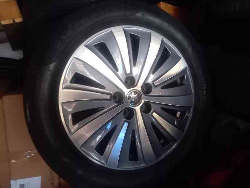 Š.Superb III, VW Passat B8- NOVÝ letní Alu 215/55R17-leštěné - foto 1