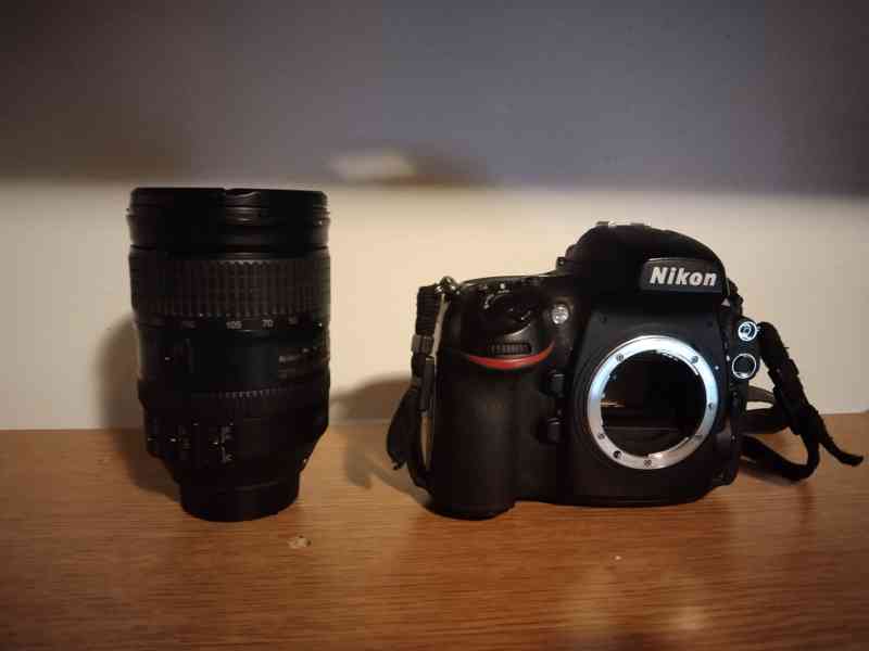 Nikon D800 + objektiv Nikon AF-S NIKKOR 28-300mm - foto 6