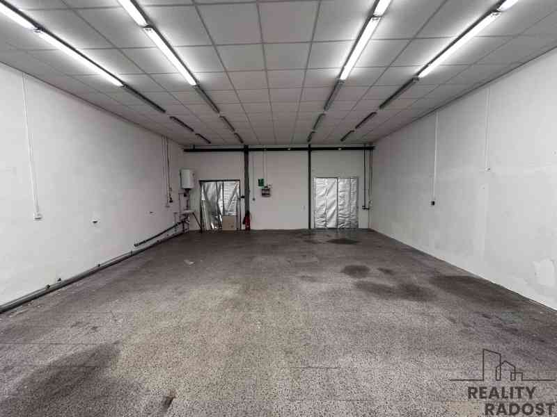 PRONÁJEM SKLADU - DÍLNY O VÝMĚŘE 75m2 v ADAMOVĚ U BLANSKA   - foto 4
