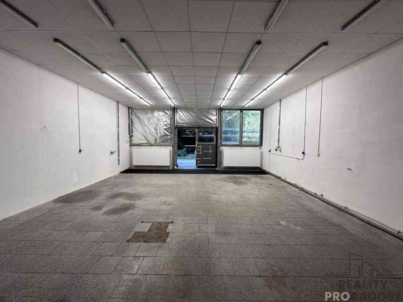 PRONÁJEM SKLADU - DÍLNY O VÝMĚŘE 75m2 v ADAMOVĚ U BLANSKA   - foto 5