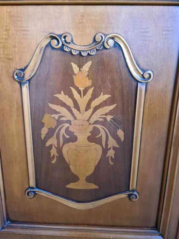 Starožitná komoda z masivu - foto 2