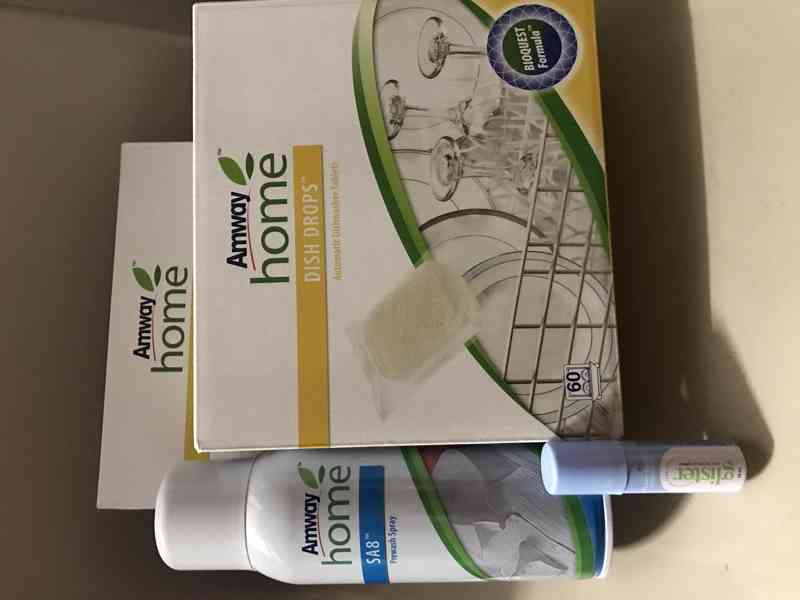 Skvělý Předpírací sprej SA8 na skvrny Amway Home - foto 2