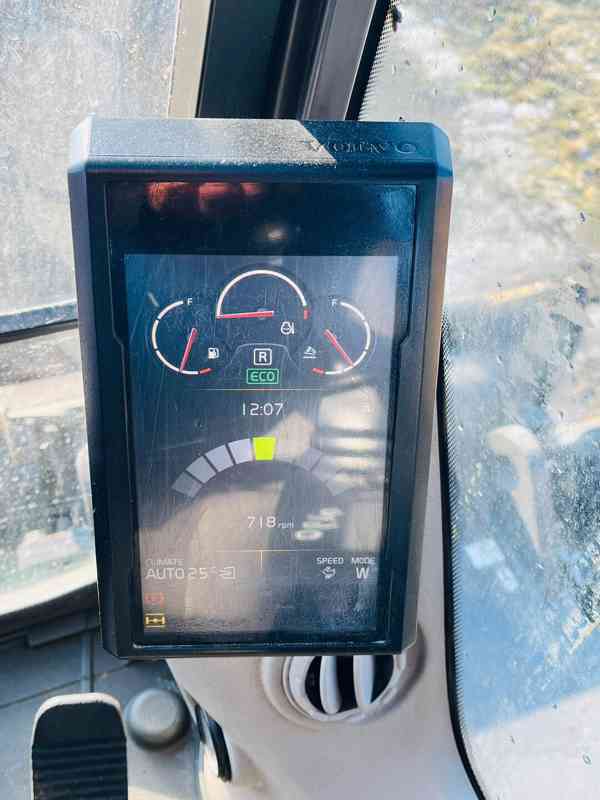 Kolové rypadlo Volvo EW160E (Možnost leasingu) - foto 10