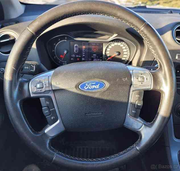 Ford Mondeo 2,0   Titanium Powershift - foto 13