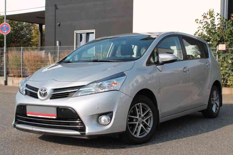 Toyota Verso 1,8i Comfort benzín 108kw - foto 5