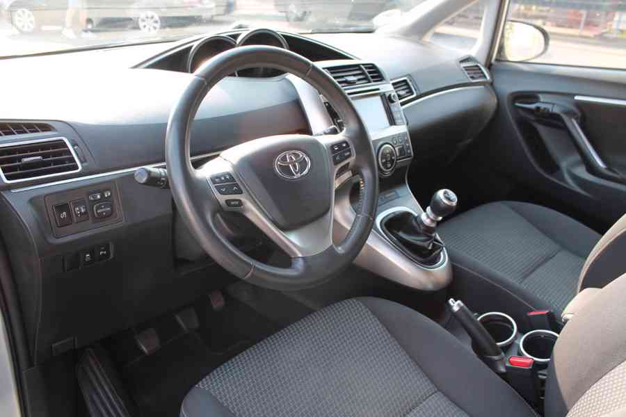 Toyota Verso 1,8i Comfort benzín 108kw - foto 13