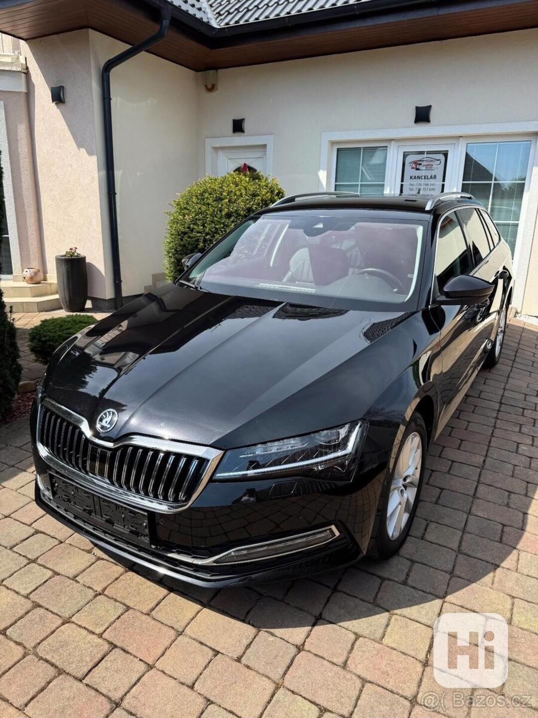 Škoda Superb 2,0   Style 4x4 Navi AHK ParkAss360 - foto 1