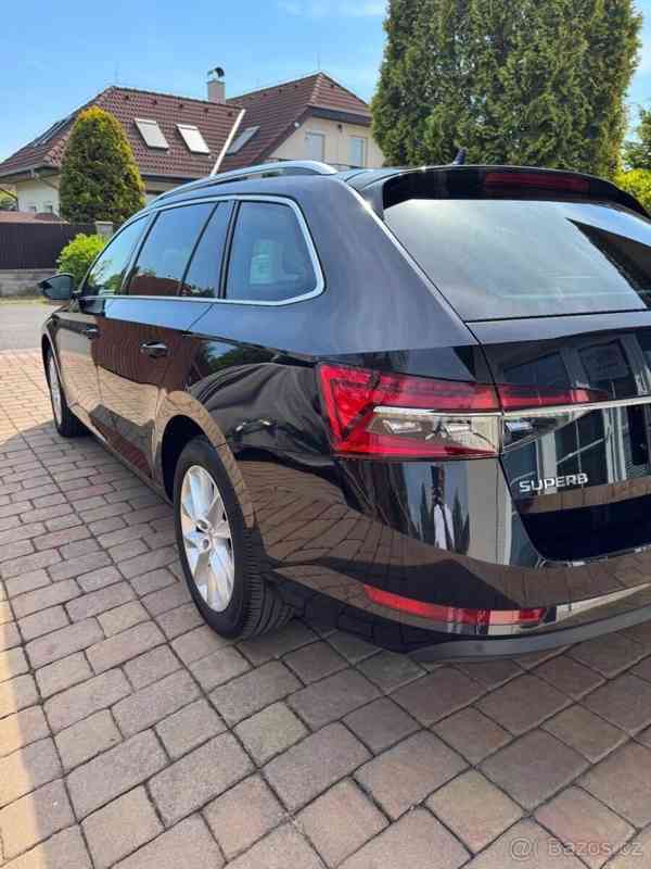 Škoda Superb 2,0   Style 4x4 Navi AHK ParkAss360 - foto 7