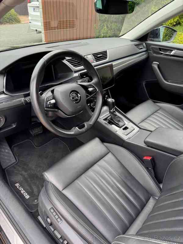 Škoda Superb 2,0   Style 4x4 Navi AHK ParkAss360 - foto 9