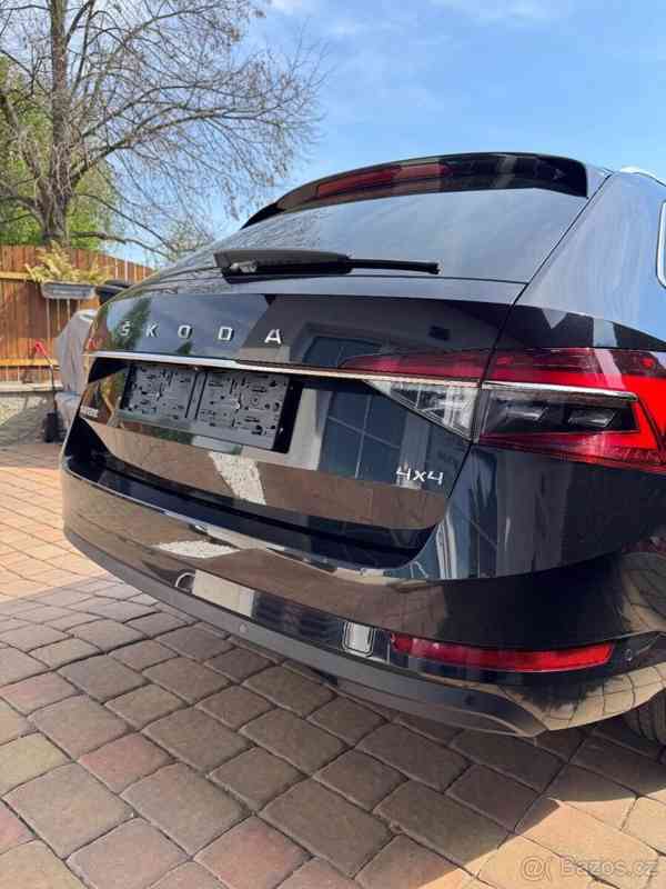 Škoda Superb 2,0   Style 4x4 Navi AHK ParkAss360 - foto 6