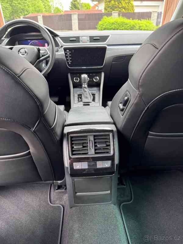 Škoda Superb 2,0   Style 4x4 Navi AHK ParkAss360 - foto 12