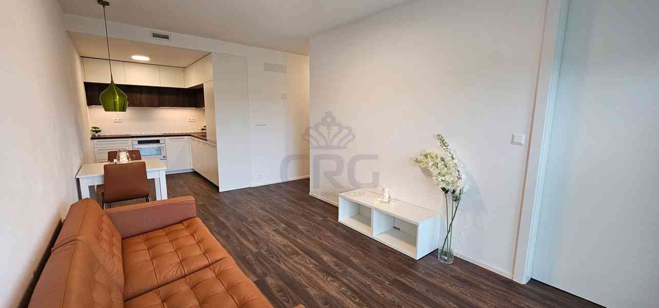 PRONÁJEM NOVOSTAVBY BYTU S KLIMATIZACÍ 2+KK, BRNO-STŘED - foto 4
