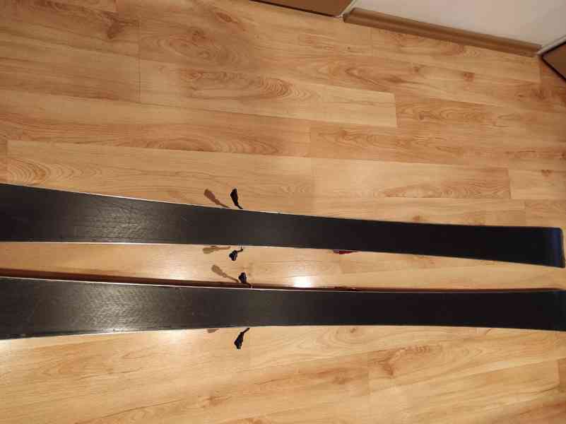 Prodám lyže Völkl Tigershark 10 Feet - foto 6