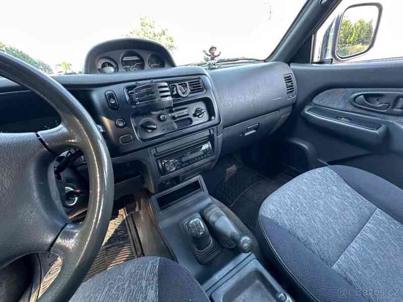 Mitsubishi L200 2,5 - foto 13