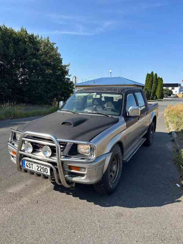 Mitsubishi L200 2,5 - foto 6