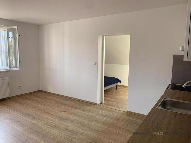 Pronájem 2+KK, 43m2 na Smíchově - foto 6