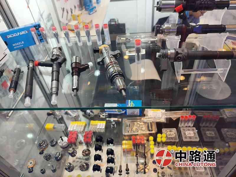 Fuel Injection Nozzle L136PBD Fuel Injection Nozzle L217PBC - foto 1