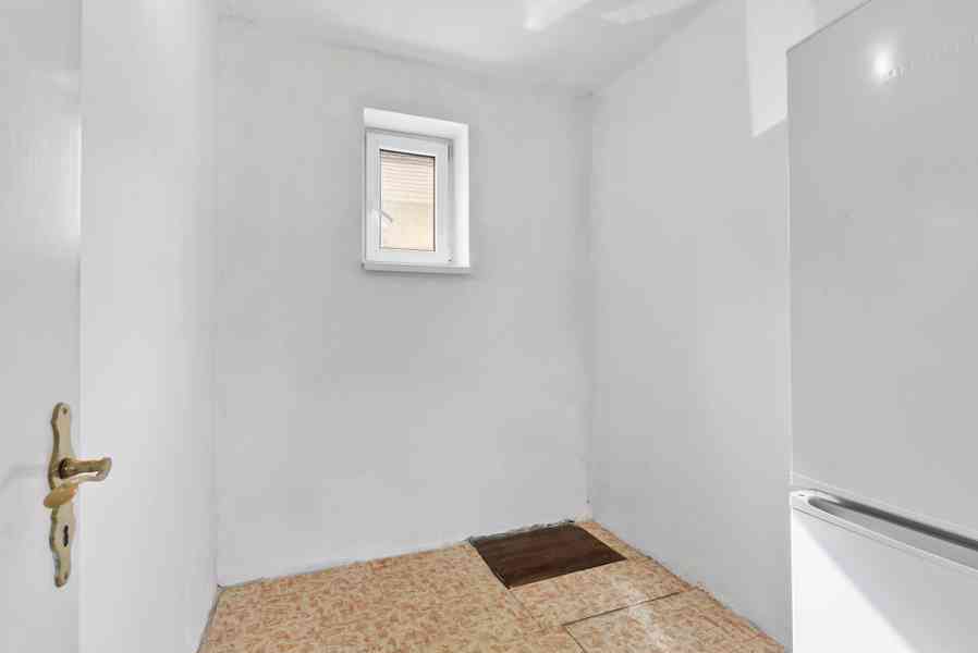 Prodej útulného domu 3+kk se zahrádkou, pergola, Libáň - foto 22