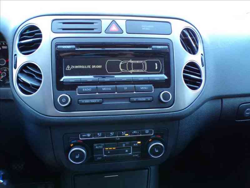 Volkswagen Golf Plus 1,2 TSI-77KW DIGI.KLIMA - foto 6