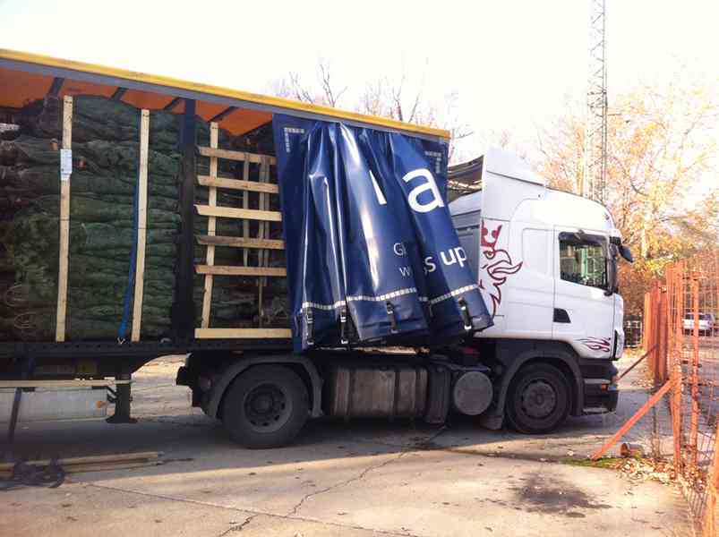 Dovoz z Dánska Po úspěšném vstupu na trh s vánočními stromky - foto 10