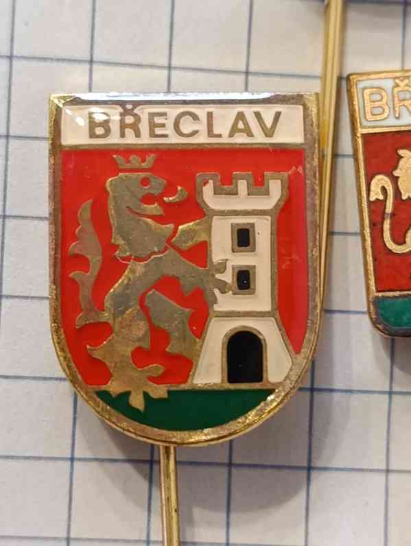 Retro odznaky heraldické znaky českých a slovenských měst - foto 3