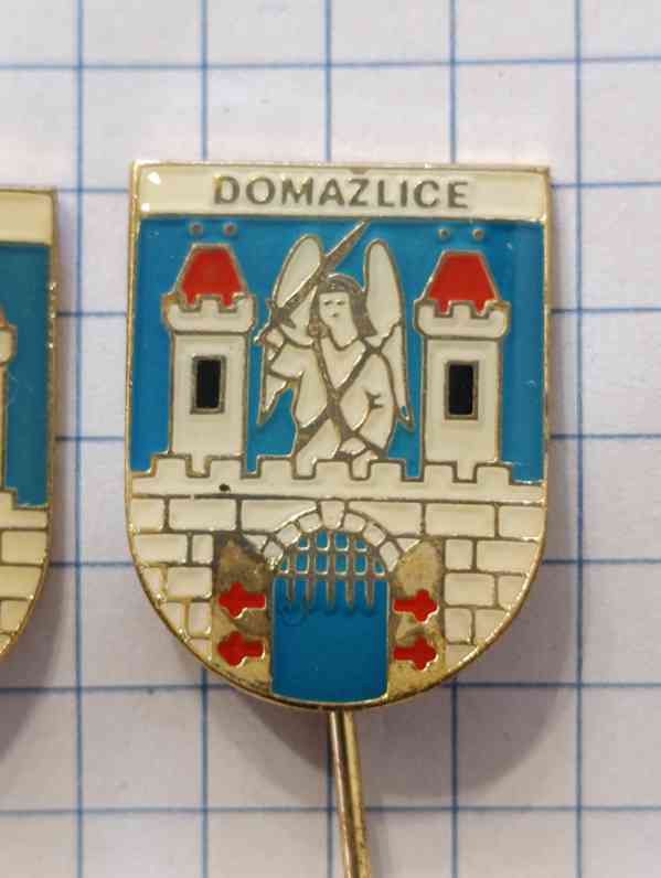 Retro odznaky heraldické znaky českých a slovenských měst - foto 7