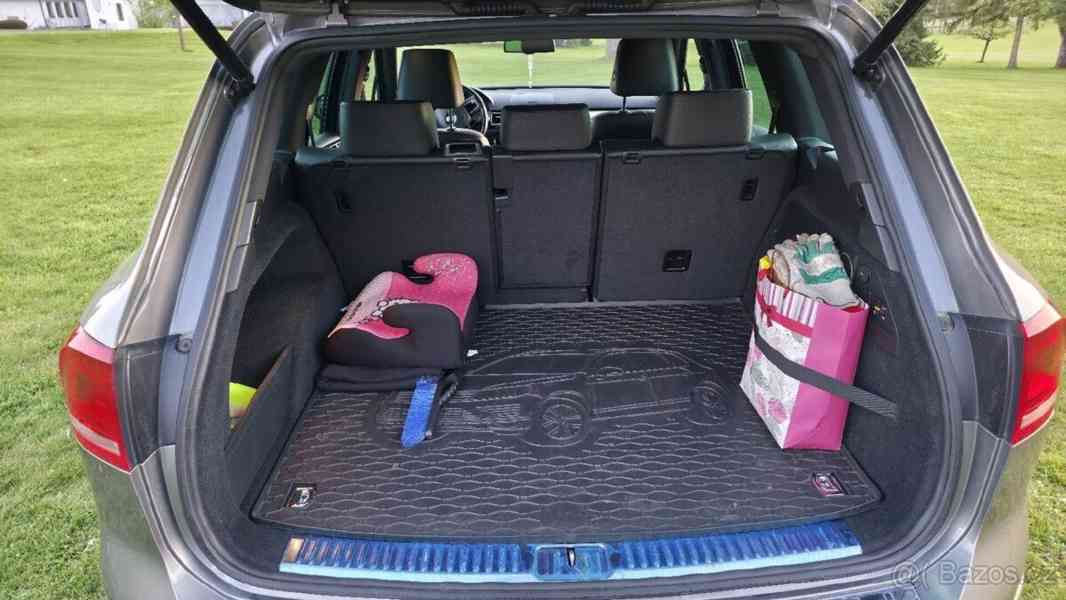Volkswagen Touareg 3,0   TDI 193KW Top stav - foto 12