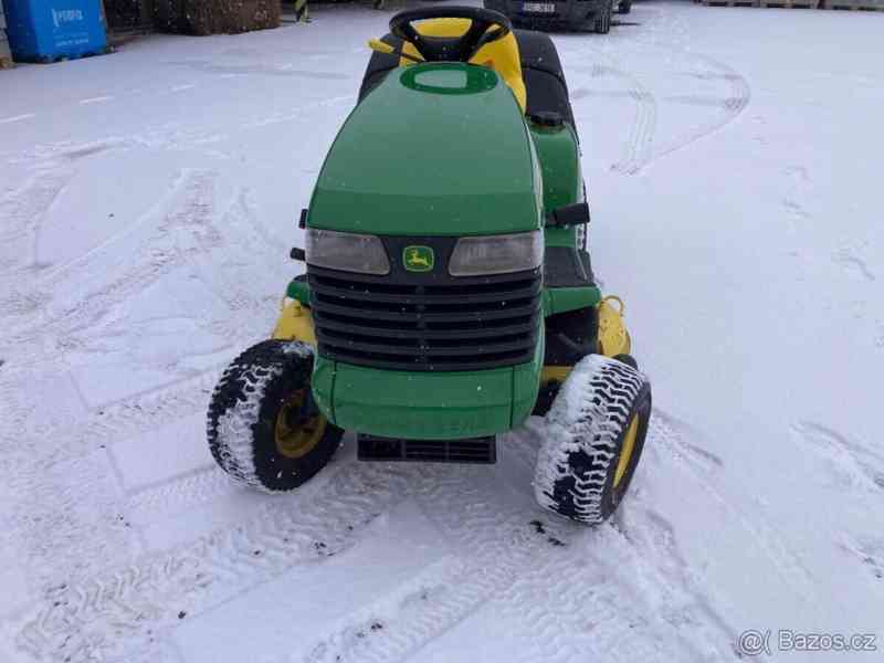 Zahradní traktor John Deere - foto 2